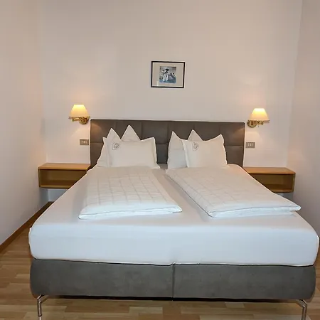 Toeglhof Hotel 3*