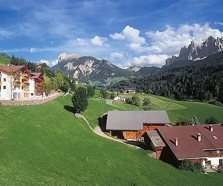 Hotel Toeglhof 3*